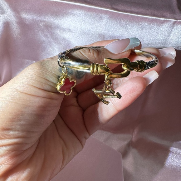 LV Red colored Zipper Pull Charm Authentic Louis Vuitton Charm - Picture 7 of 14